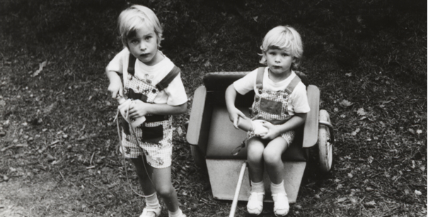 Tanja & Birgit alte Kutsche